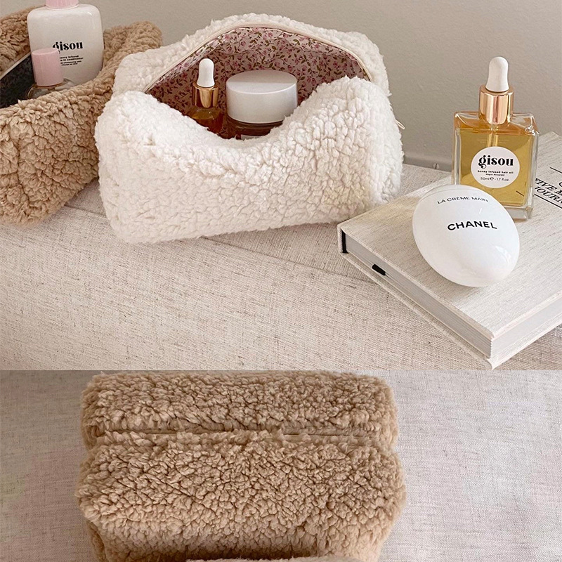Teddy Fleece Make-Up Bag